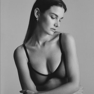 CUUP - Plunge Bra - 30B - Black